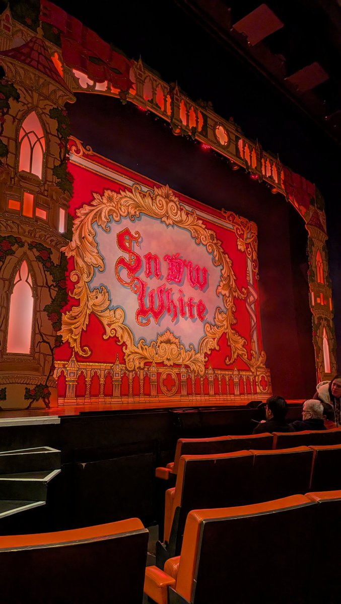 In my seat for the first show of the day at Snow White can't wait to see <a href="/MarcPickering/">Marc Pickering</a> <a href="/ben_roddy/">Ben Roddy</a> <a href="/kaneoliverparry/">Kane Oliver Parry</a> and all the incredible cast this morning 😊❤️
