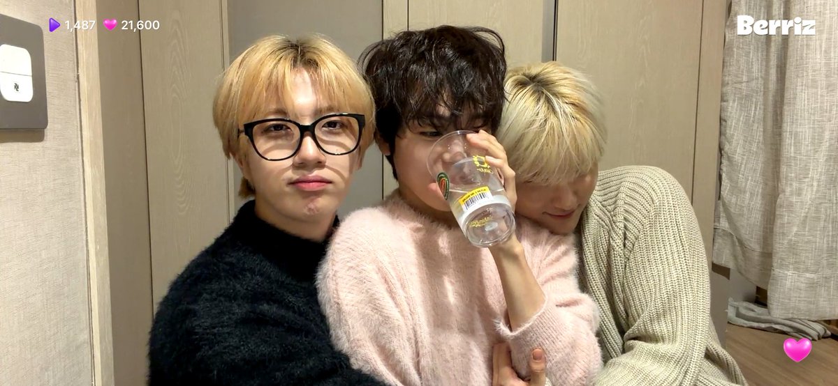 작은집 따수운거 봐🥰