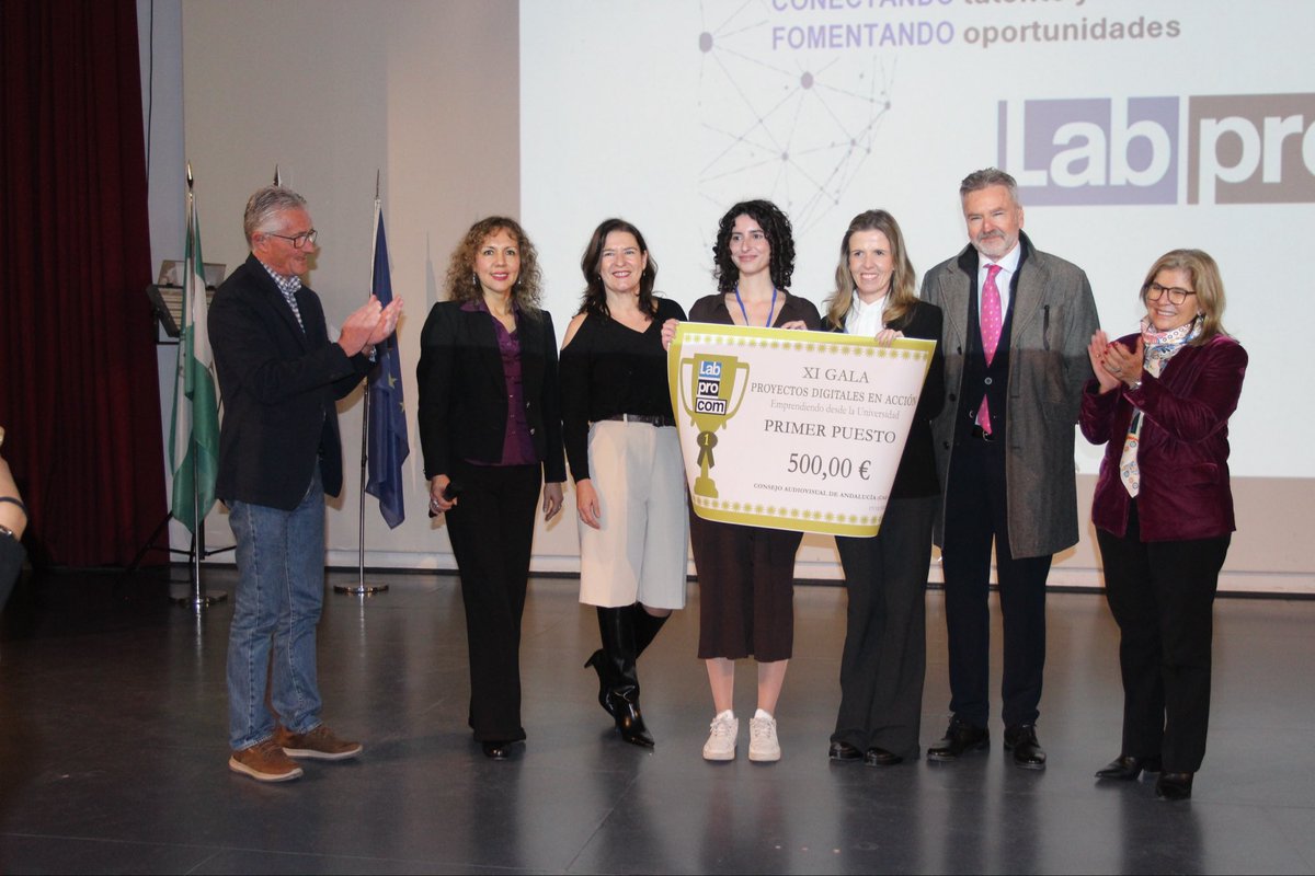 LabProCom tweet media