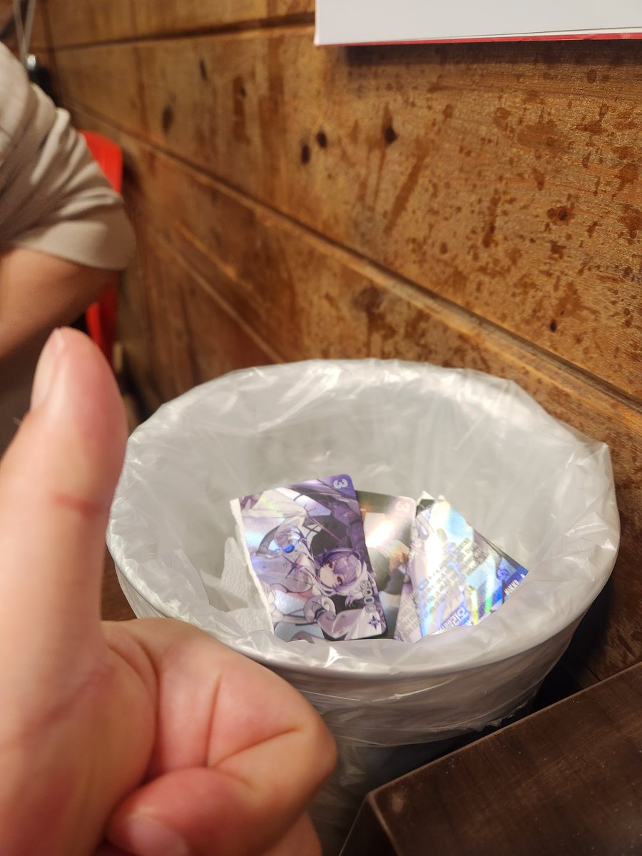 피카로 tweet media