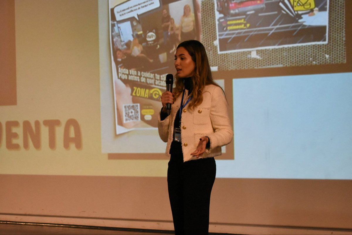 LabProCom tweet media