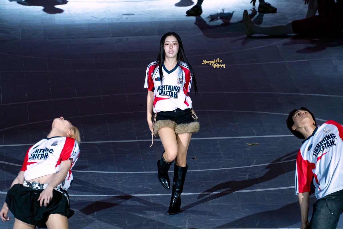 sleepylikepiggy's tweet image. Queen of the stage is back 🔥🔥🔥

POOKZE RIVALS WITH BENEFITS
CIIZE  STARLYMPICS

#GMMTVStarlympics2025
#kapookciize #กระปุกไซซี #Ciizezphr