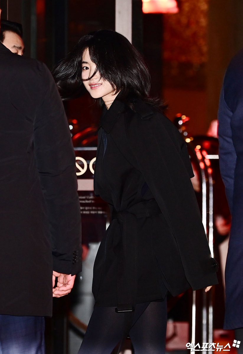 ㅁㅊ 김태리 김우빈 배우 결혼식 참석!!

개예뻐...ᰔᩚ