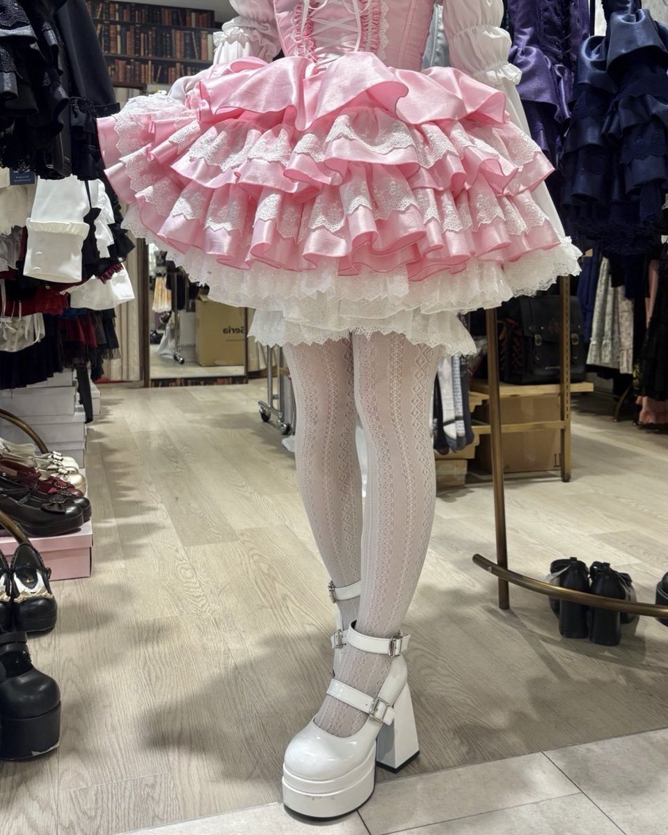 ATELIER PIERROT　ミニコルセットワンピース　ホワイト ATELIER PIERROT】 ミニコルセットワンピース ホワイト/ピンク