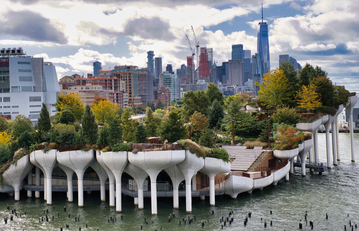 ToniSans's tweet image. Este año Fui a un viaje fotográfico a Nueva York, de la mano de @chocotuits y @jontcphoto 
Así que aprovecharé para contar qué tal fue mi experiencia y de paso os enseño las fotos que hice y que podéis hacer si vais con ellos.