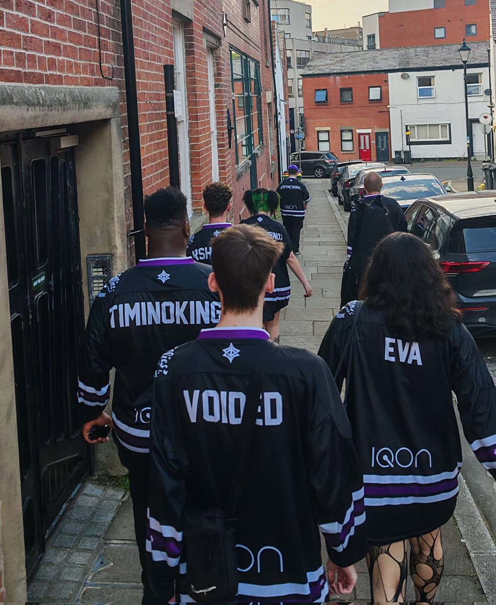 HVNR | eva tweet media