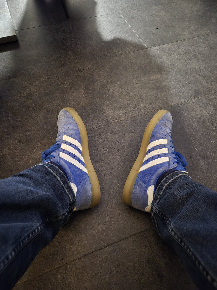 Paninari vecchio 🇬🇧 tweet media