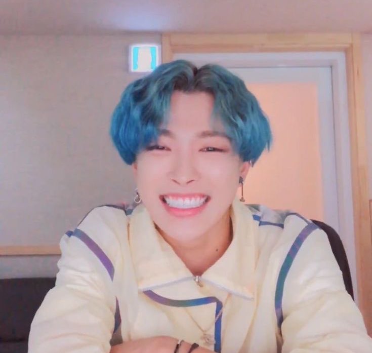 this genre of hongjoong smiles