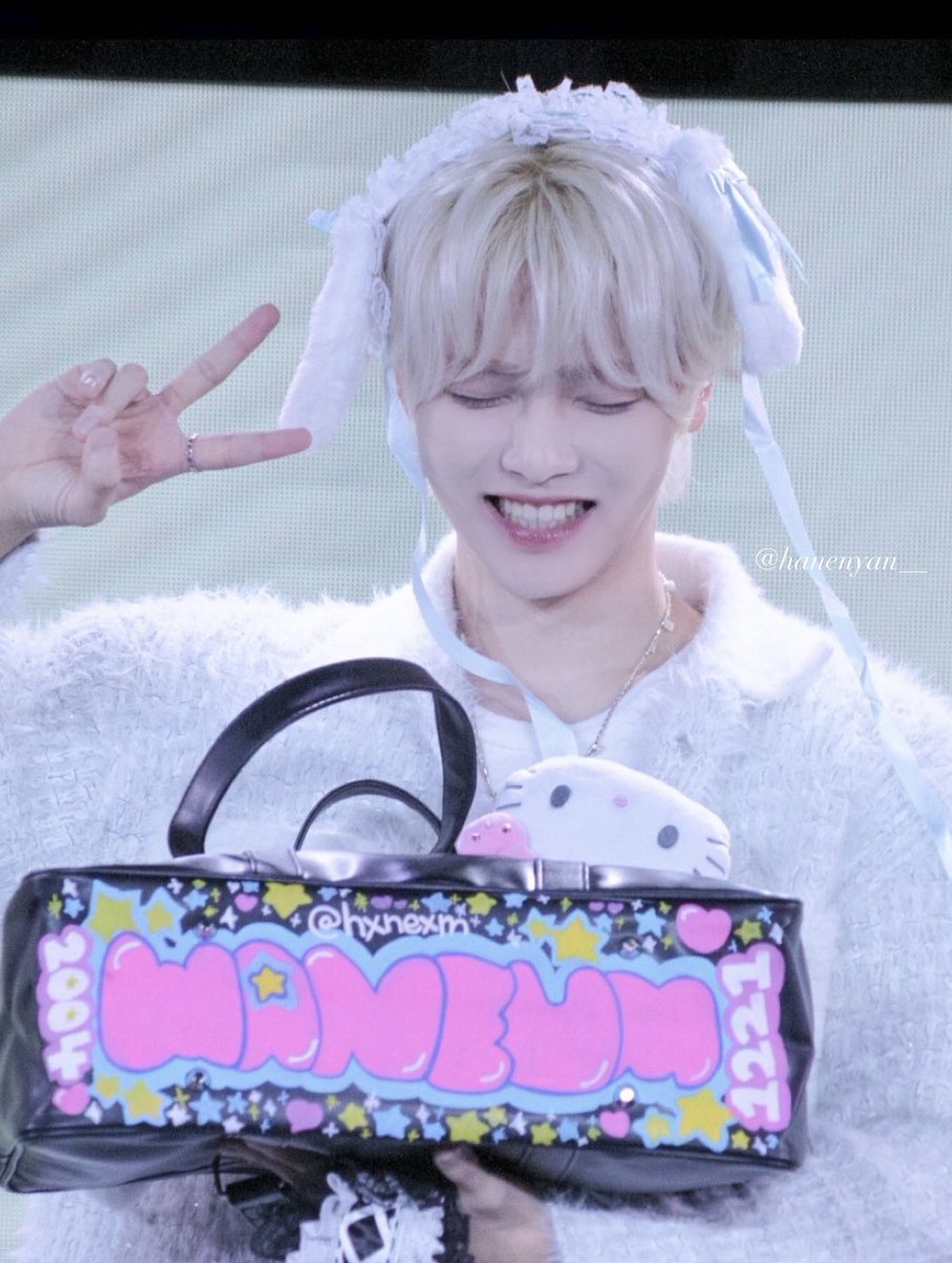 hanenyan__'s tweet photo. 한음 생일축하해💕︎💕︎💕︎
세계 제일의 아이돌이자 사랑하는 사람
이렇게 계속 행복하고 웃는 얼굴로 지내길 바래🍀✨
오늘 만날 수 있는거 기대하고 있어! 계속 사랑할꺼야!!🩷

#대천사_한음_강림하신_날
#HANEUM_IS_OUR_OMNIBUS
#장한음 #한음 #JANGHANEUM 
#HANEUM #ハヌム #张瀚音 https://t.co/Vddn74eRI6