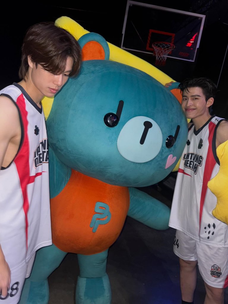 Phuwin Official Fans tweet media