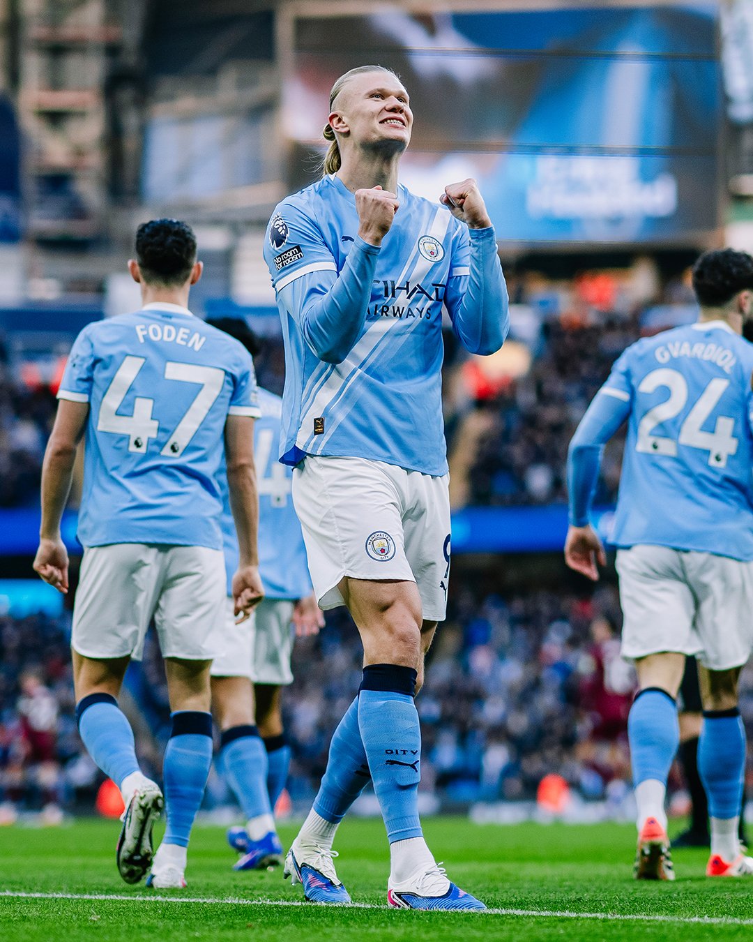 الأكثر مساهمة في الدوري الإنجليزي هذا الموسم: 21 مساهمة إيرلينج هالاند. 12 مساهمة برونو فيرنانديز. 11 مساهمة إيجر تياجو. 10 مساهمات سيمينيو. 9 مساهمات فيل فودين 