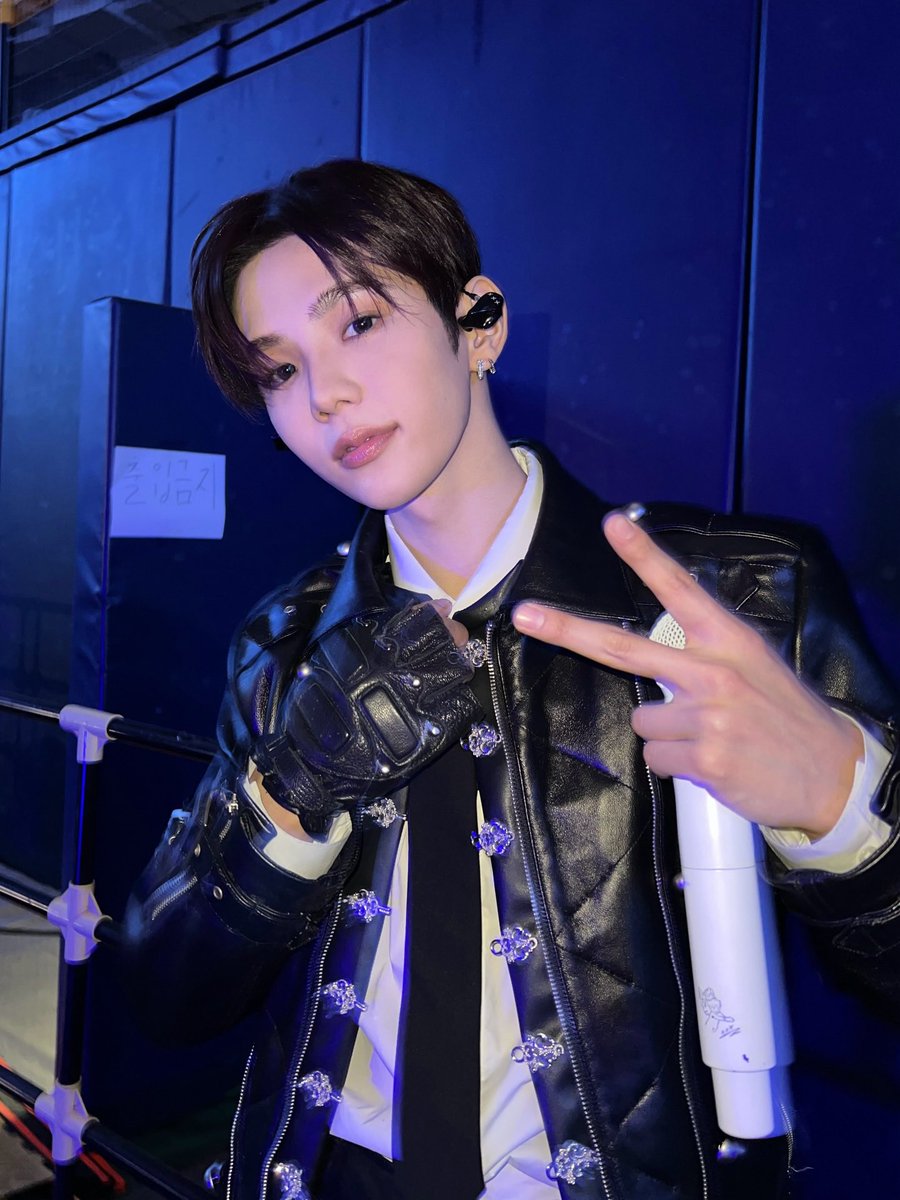 251220 riize_official instagram update with #SHOTARO #RIIZE