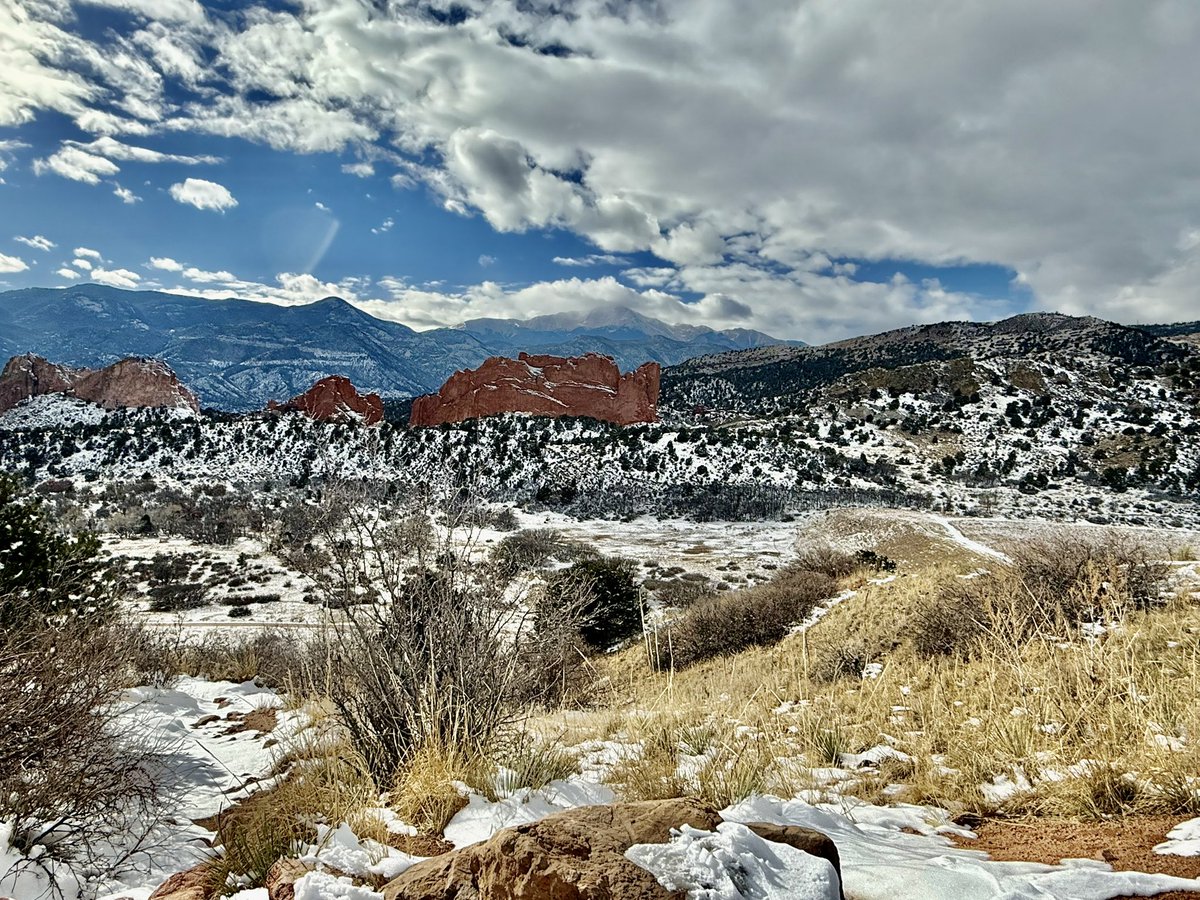 Nothing prettier than <a href="/VisitCOS/">VisitCOS</a> #GardenoftheGods in the snow!