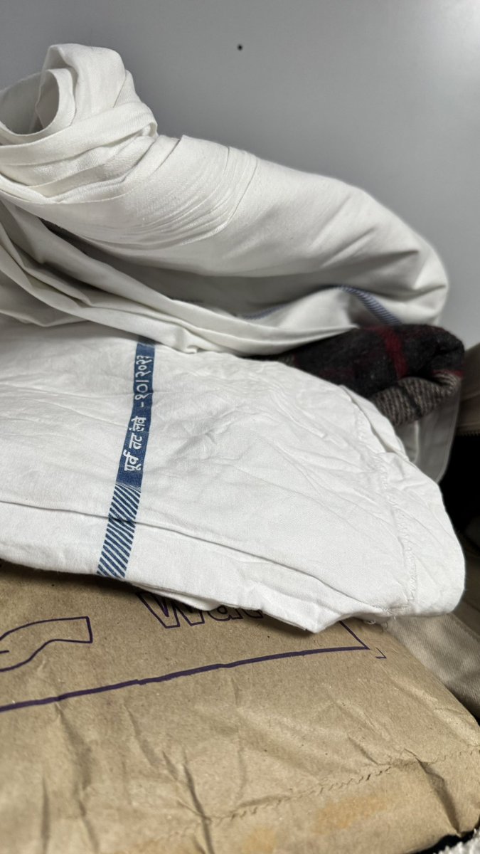 imlucifer86's tweet photo. PNR-6933985050
Trn:18447
Paying for 2AC and receiving this (stain cloth,shoe mark towel, lot of hair in bedsheet , sindoor mark in pillow cover ) can’t we deserve clean cloth atleast? Traveling with small kids in train feels too unsafe.@IRCTCofficial @DRMKhurdaRoad @RailwaySeva https://t.co/3KHDdPXmmR