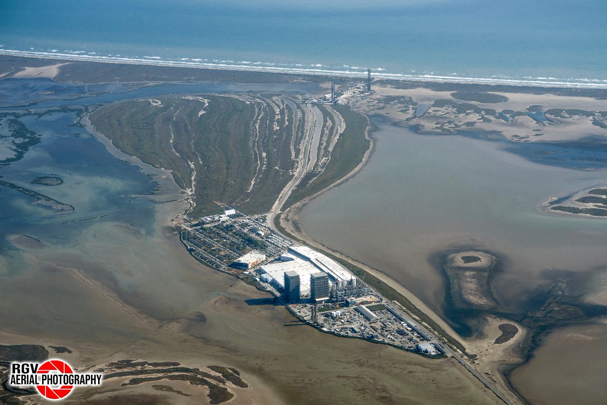 Our fundraiser Starbase Weekly episode for St. Jude is live in 24 hours!!

Featuring special guests:

Tim Dodd, Scott Manley, Luis 'LabPadre' and Ryan Weber with our host commentators Zack Golden and Alex!

Click the notification bell: youtube.com/live/RCrb0fqHr…