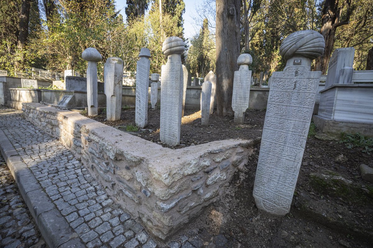 Emekle…
İBB Miras 💛 

Öncesi / Restorasyon / Sonrası