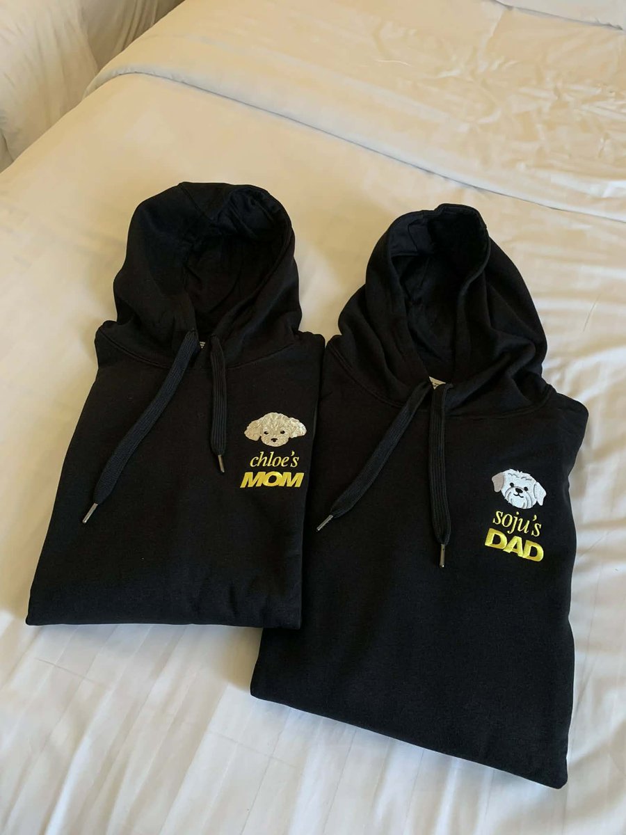 aztriaverse's tweet photo. what if nag-furdate tas eto ang ootd... #mytruth
we, the @AzRalphGDM4, gifted them matching furparent hoodies during our last meet & greet
1ST CHRISTMAS WITH AZRALPH #RAZVirtualFanMeetForACause https://t.co/7pCIvzD9mY