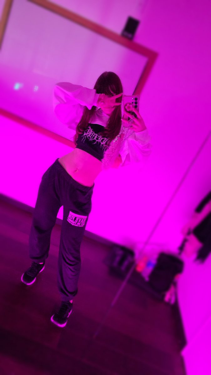 FOR-Z tomonyan 星羅ともか ともにゃん🧡🐾 (@Tomo_Nyan_Desu) / Posts / X