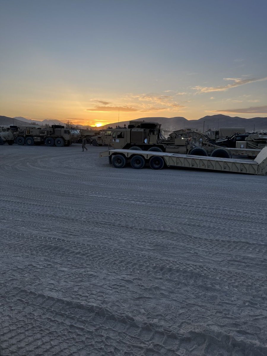 elcharropapi04's tweet photo. It’s work day! 

#usarmy #weekend https://t.co/3IhZxiLyWN