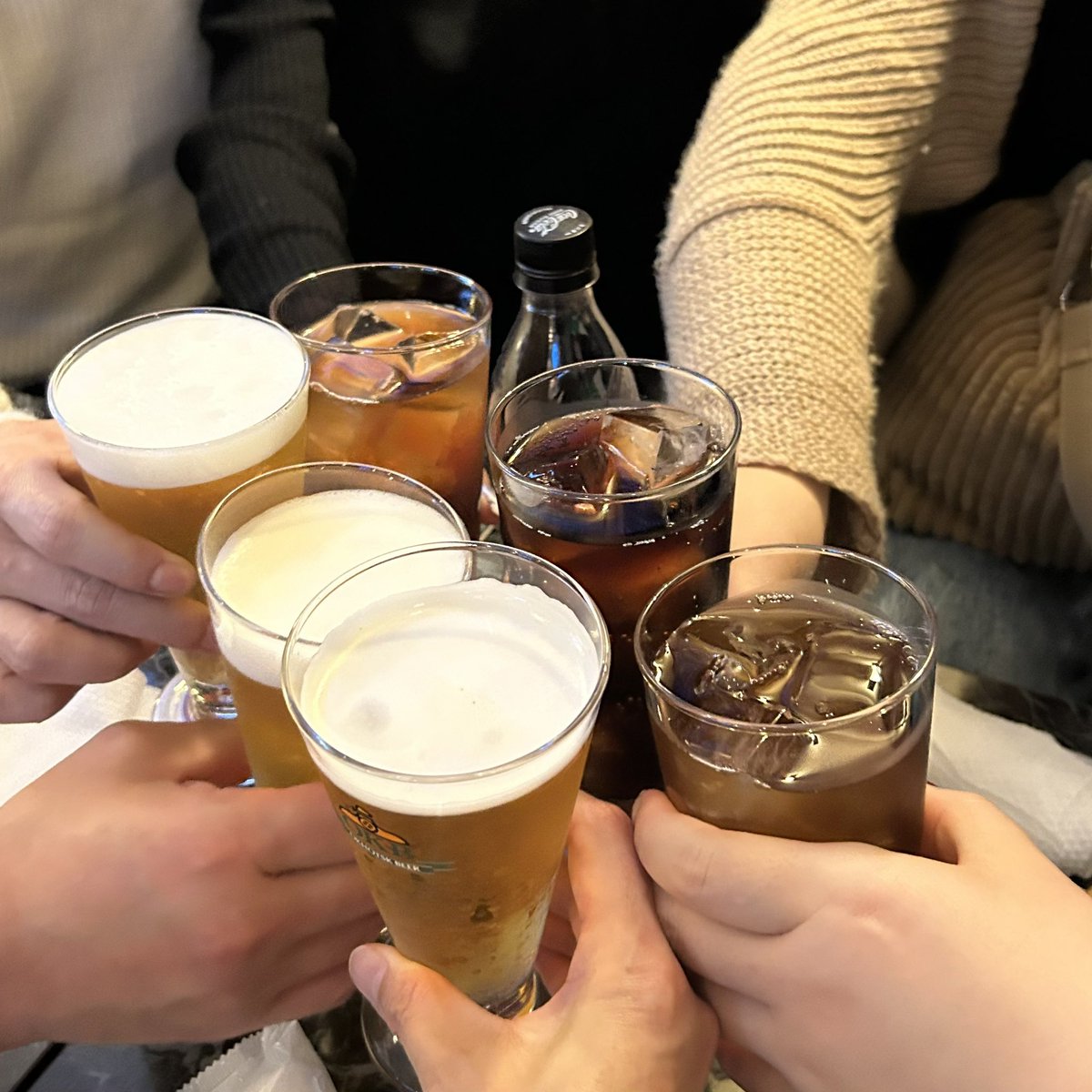 触っちゃった夜でした
(*˘︶˘*)ｵﾔｽﾐﾅｻｲ~..♡♡