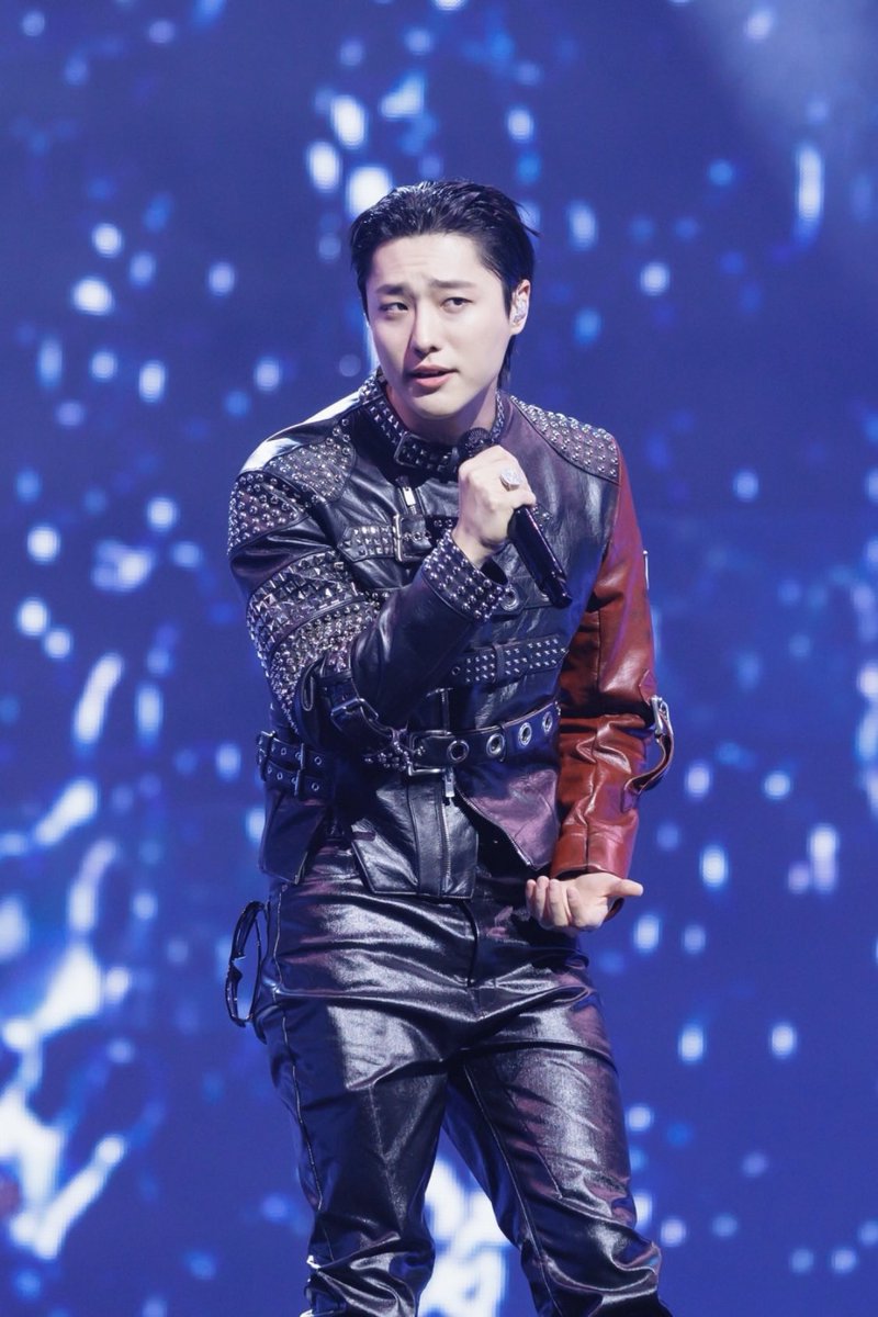 fox_woodz (@woodz119) on Twitter photo 