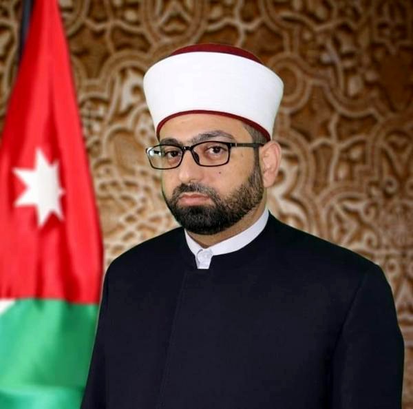 مفتي المملكة: الإثنين أول أيام رجب #عمون 