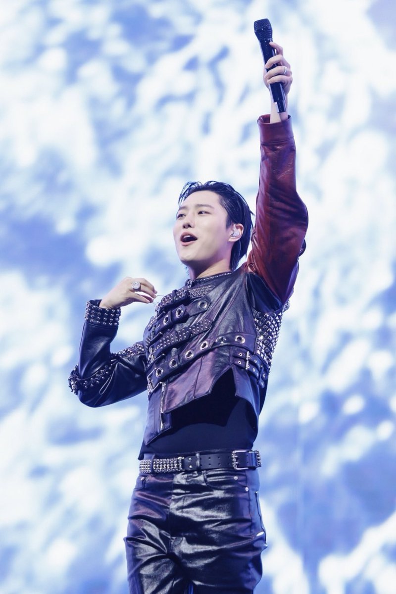 fox_woodz (@woodz119) on Twitter photo 