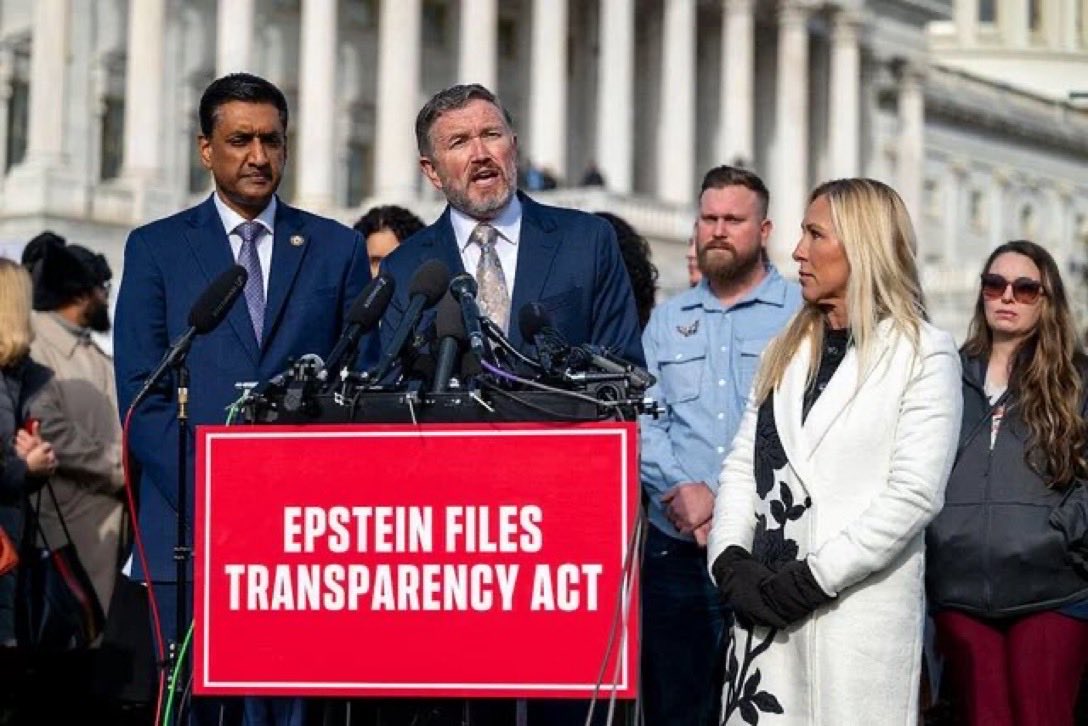 ⚡️🇺🇸🇮🇱JUST IN:

U.S Reps. Ro Khanna and Thomas Massie plan to draft articles of impeachment and pursue inherent contempt against AG Pam Bondi for failing to fully release the Epstein files.