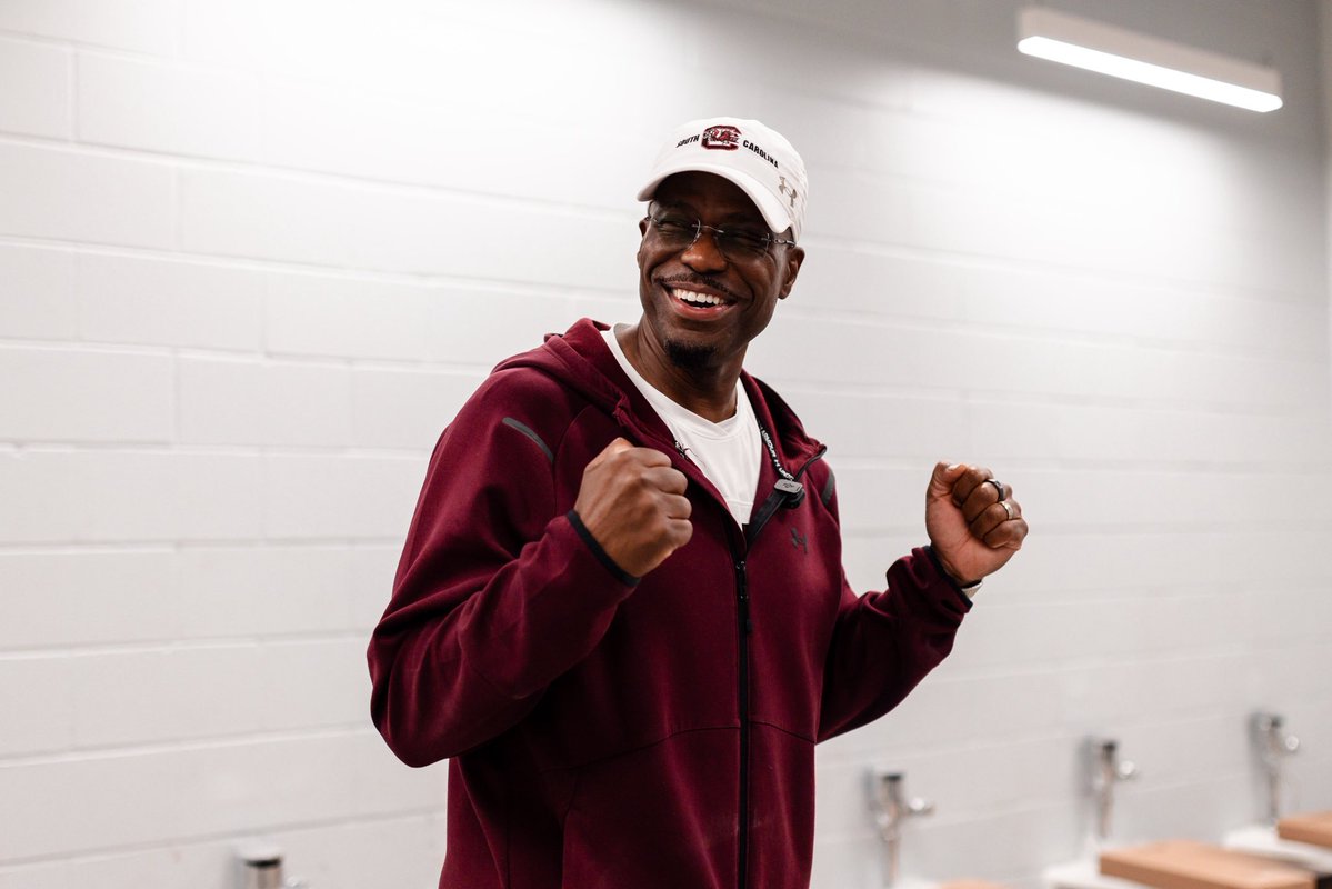 GamecockTrack's tweet image. House reno has us all feeling 😁