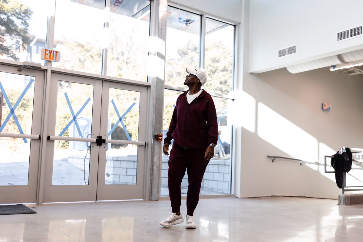 GamecockTrack's tweet image. House reno has us all feeling 😁