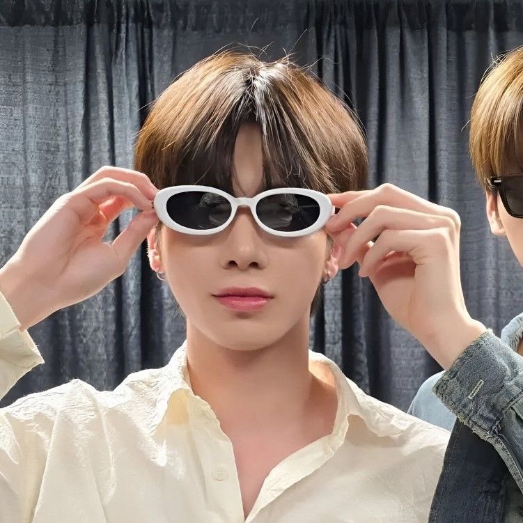 gyuikily's tweet image. i love when the cat is silly