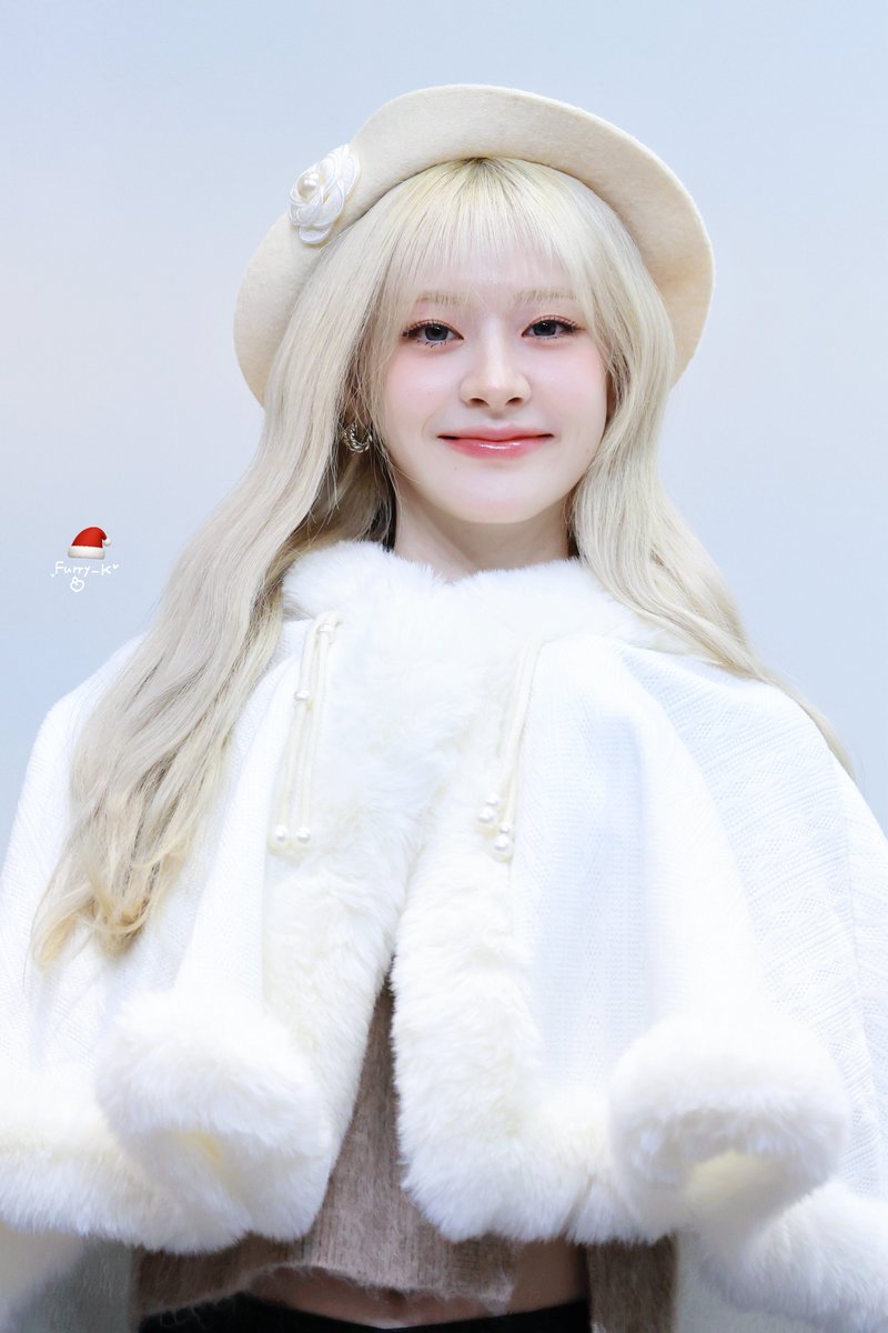 Furry_k_'s tweet photo. 251220 예쁘다는 말 한참 생각하다가 제일 예쁜 건 너야 🫠🫠🫠🫠🫠🫠

#세은 #스테이씨 #SEEUN #STAYC
#공주와또 https://t.co/NTEmodrPKX