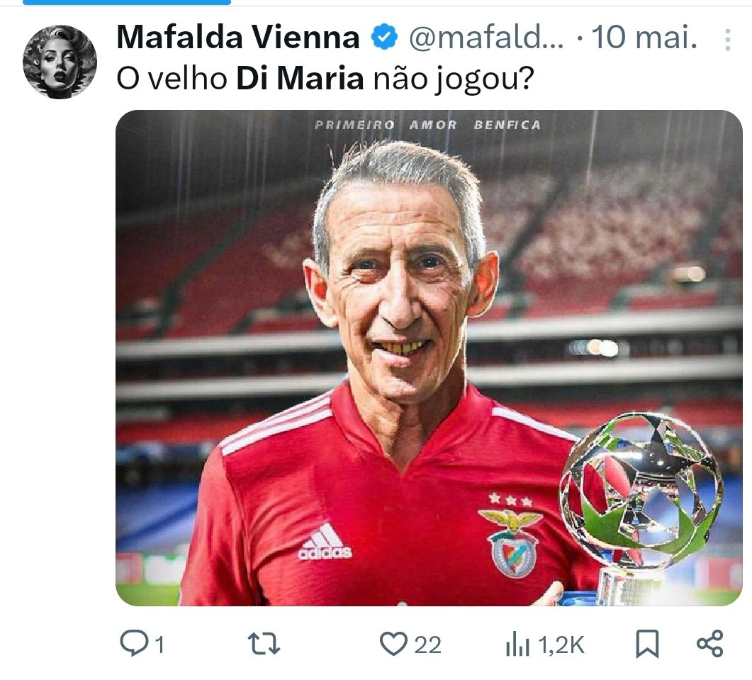 ObservadorR10's tweet photo. Com esta contrataçao de 41 anos para o Porto , a quantidade de espinhas dorsais que hoje vão dobrar vai ser delicioso de ver 😂😂😂😂😂😂😂 https://t.co/DT1PEATBLd