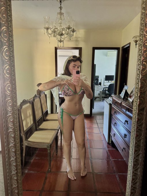 1 pic. Back in brazil my second home 🥹🥹❤️❤️ https://t.co/SdTYmjg3Xt