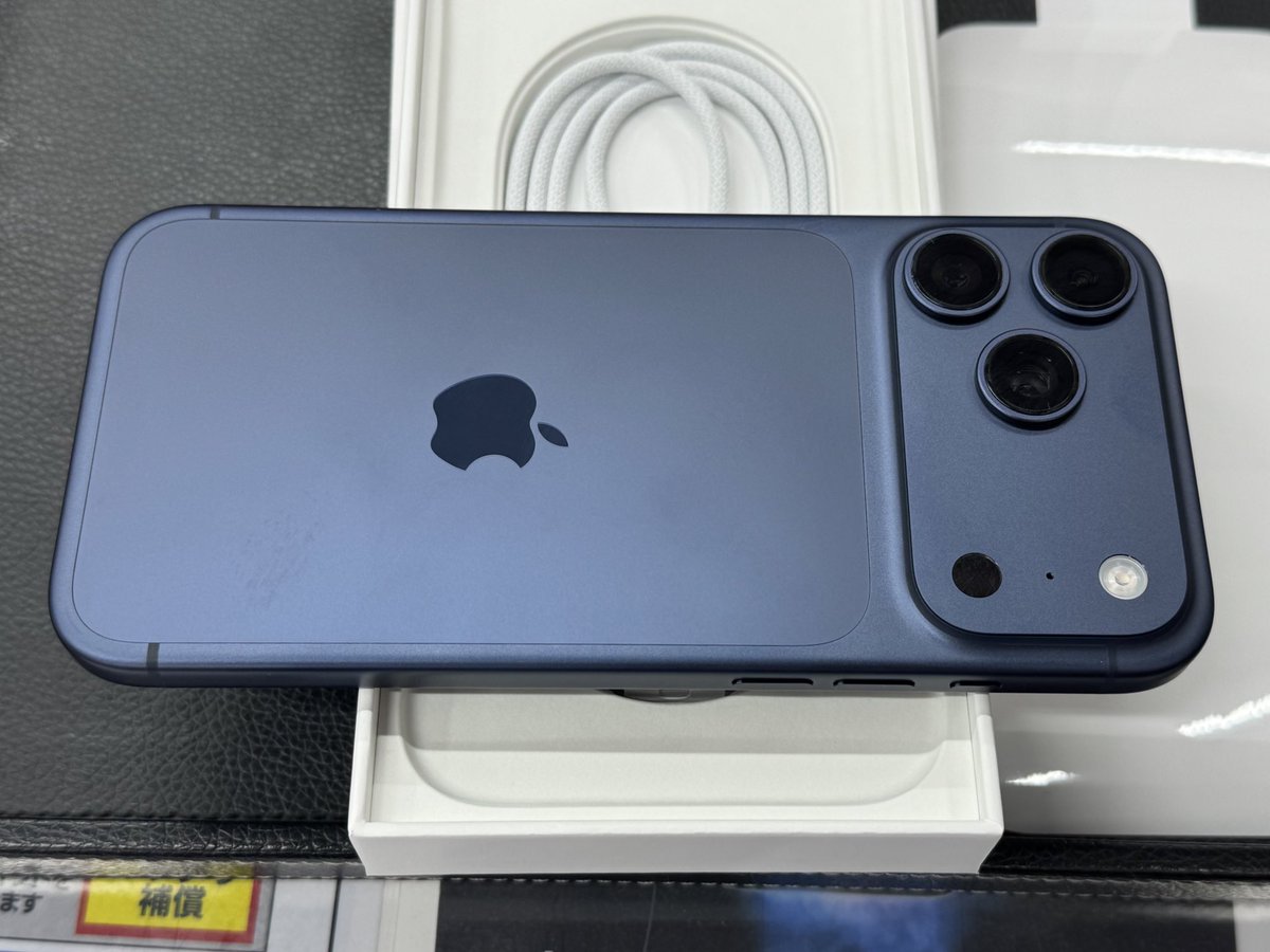 iPhone17pro MAX 2TB ディープブルー 着弾📱‼️ お値段何と39万9000円