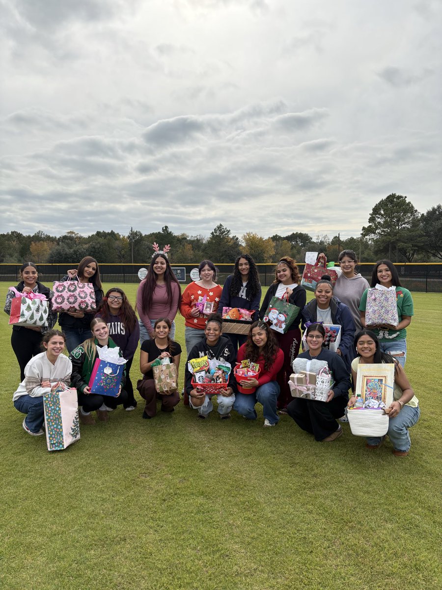 Mayde Creek Softball tweet media
