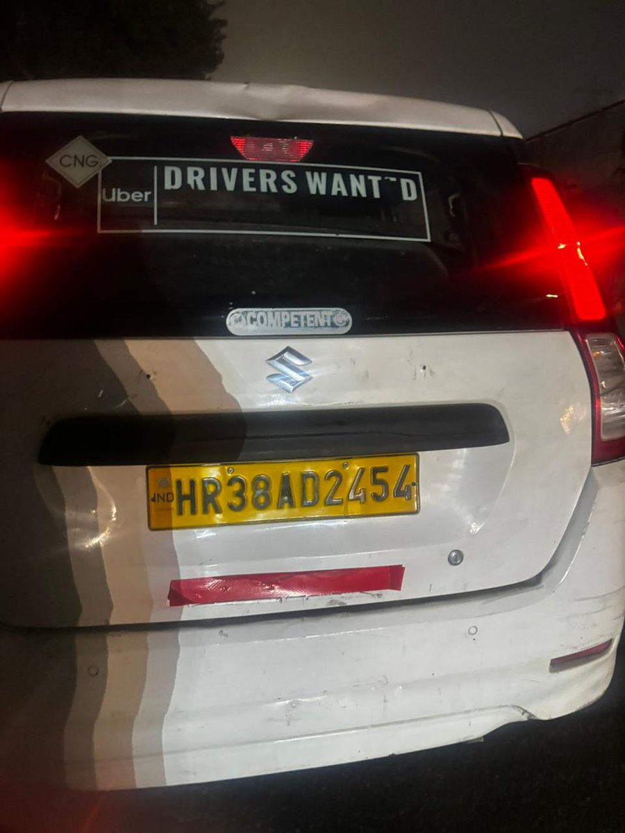 ritikapal92's tweet photo. Women's safety means noting to @Uber_India @Uber_Support.They think it’s a joke. Another incident: we asked the driver to take a left twice, he didn’t, crashed the car, then sped off with me and my mom begging him to stop. He halted only when I opened the door—and then argued. https://t.co/zzH89xJuxB
