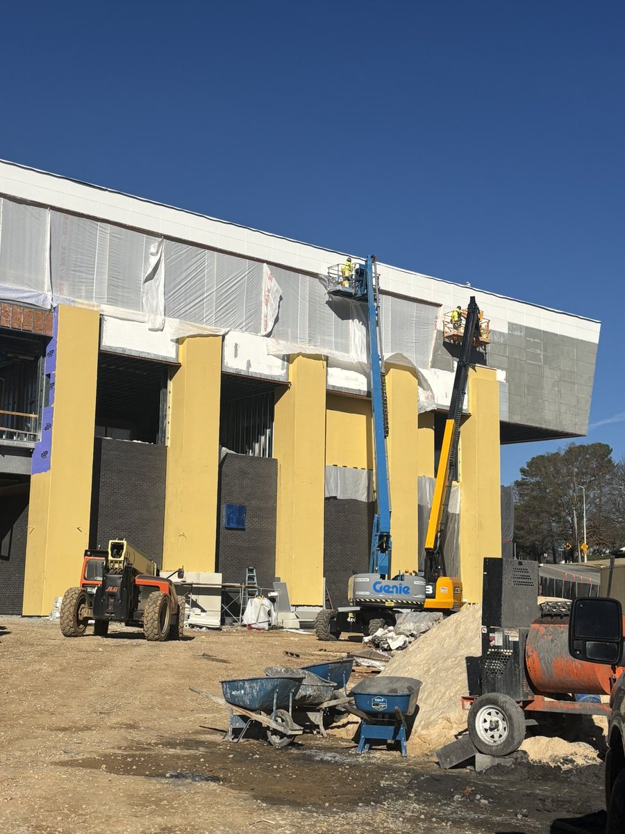 CoachDearmon's tweet image. Finished a recruiting breakfast and took a drive by Bank Independent Stadium.

Construction crews are hard at work this Saturday morning. 

Who in college football is building a brand new stadium from the ground up?!? 

#RoarLions 🦁