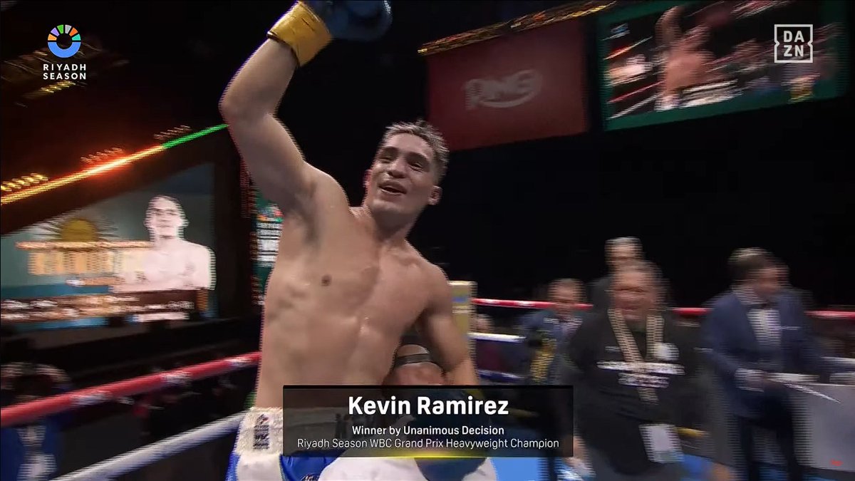 Naricesrotas's tweet photo. ¡Se lo llevó Ramírez!
Campeón de peso pesado, después de entrar al torneo como un crucero inflado. Increíble.
#WBCBoxingGrandPrix https://t.co/52GuAGDJms