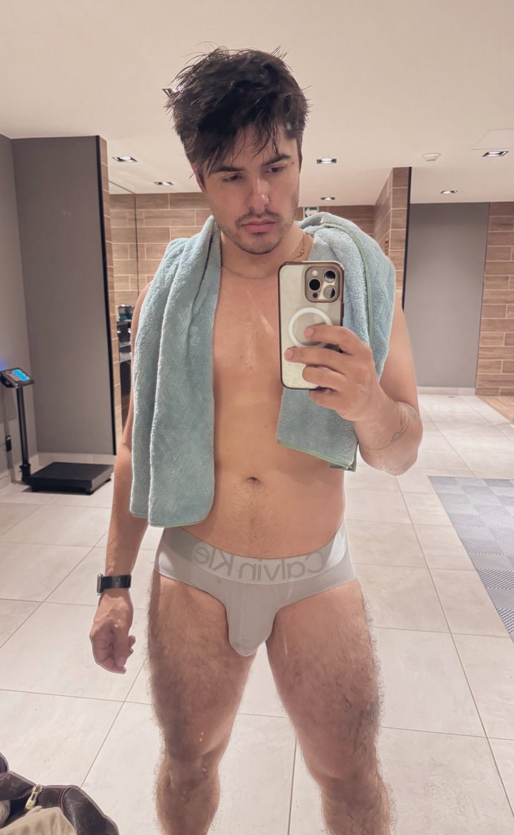 Armando_Doroz's tweet image. 👽👽👽👽