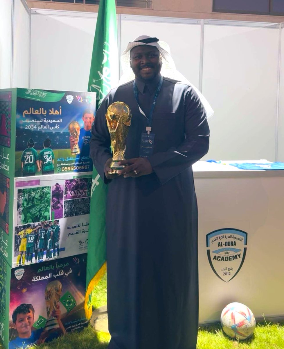 سعدنا نحن منسوبي #اكاديمية_الدرة_لكرة_القدم 
بـ المشاركة في #ملتقى_الجمعيات_الرياضية2 
تلبيه لدعوة كريمة من #جمعية_مشاة_ينبع