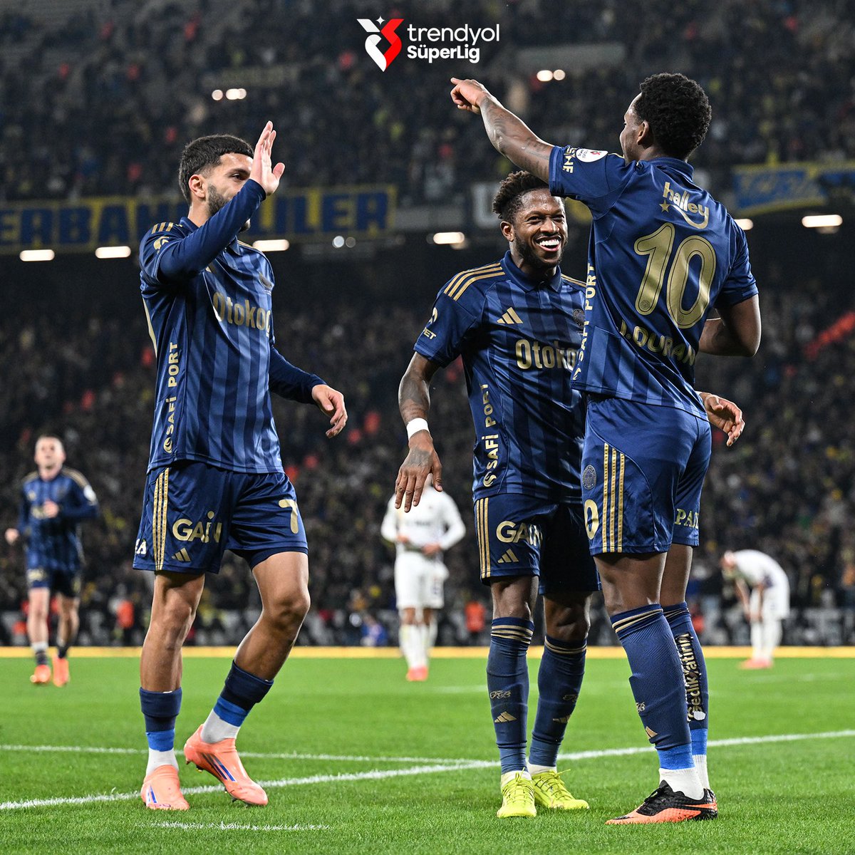 Namağlup 💯

#TrendyolSüperLig | <a href="/Fenerbahce/">Fenerbahçe SK</a>