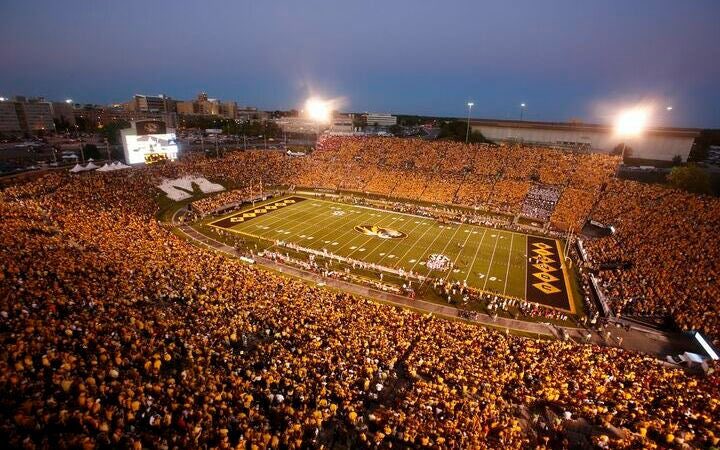 #AGTG After a great conversation with <a href="/NastyWideOuts/">Coach Jacob Peeler</a> I am blessed to receive an offer from the University of Missouri <a href="/MizzouFootball/">Mizzou Football</a> 
<a href="/lstigerfootball/">lstigerfootball</a> <a href="/recruitLSFB/">Recruiting LSTIGERFOOTBALL</a> <a href="/JPRockMO/">JP Rock</a> <a href="/dominic_gicinto/">Dominic gicinto</a> <a href="/AllenTrieu/">Allen Trieu</a> <a href="/PrepsKC/">PrepsKC</a>