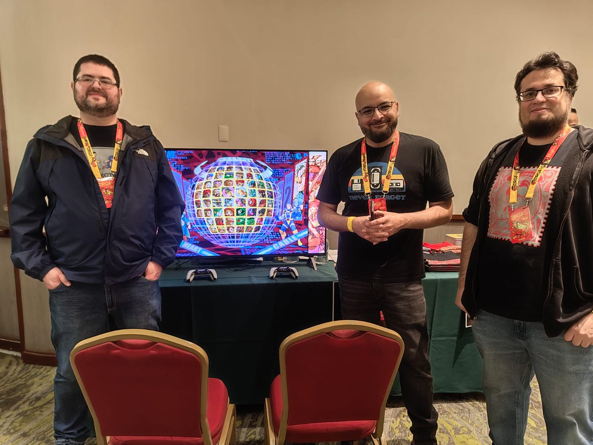 Ya estamos listos para iniciar el día en el #RetroGameFest4 #rgf4 <a href="/BRCDEvg/">BRCDEvg</a>