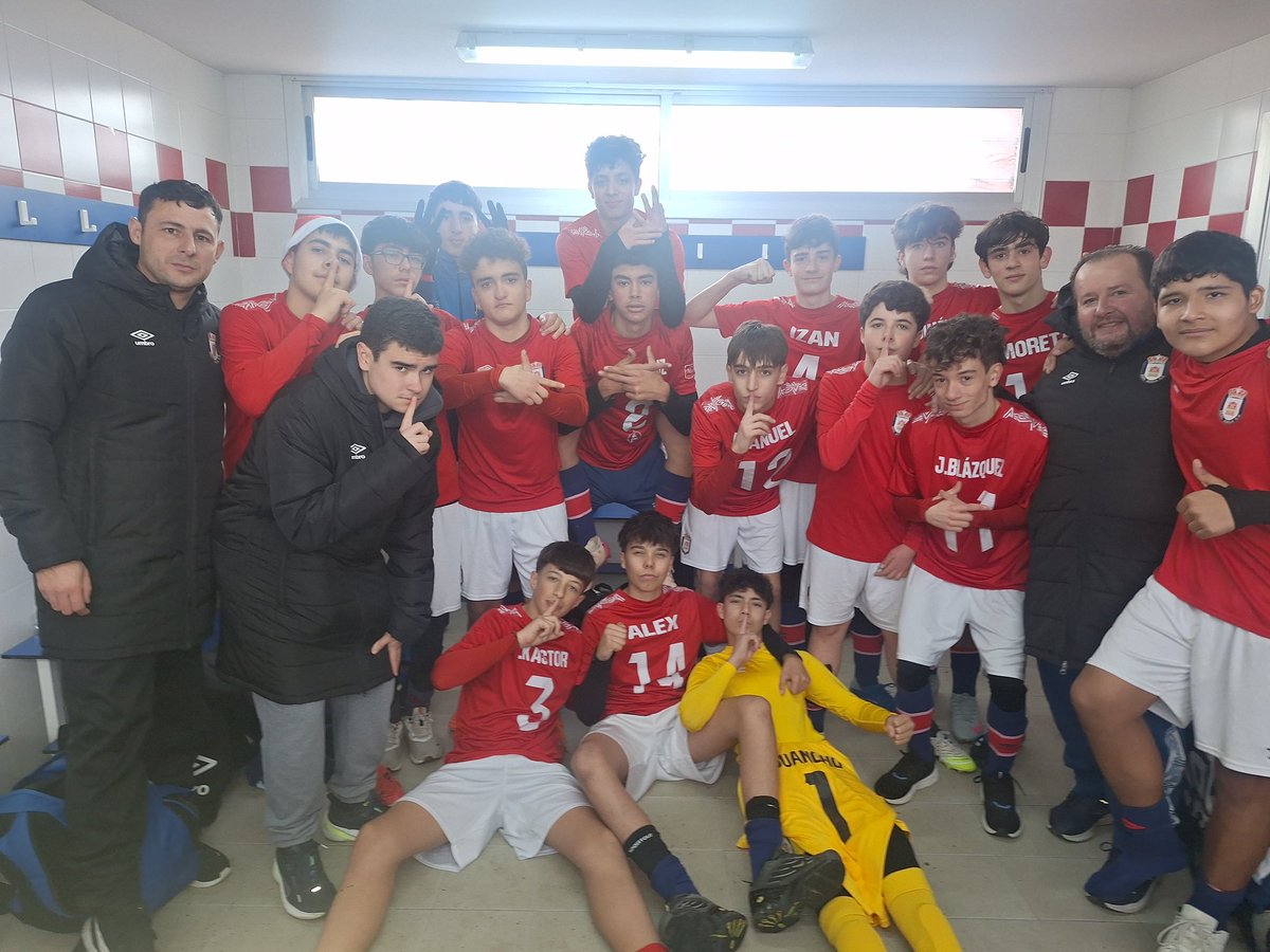 🔥 3 puntos que saben a trabajo bien hecho
El Cadete E no se rinde nunca.
¡A seguir así, equipo! 💪

#CanteraRealÁvila #FamiliaRealÁvila #RealÁvila #VamosRealÁvila
