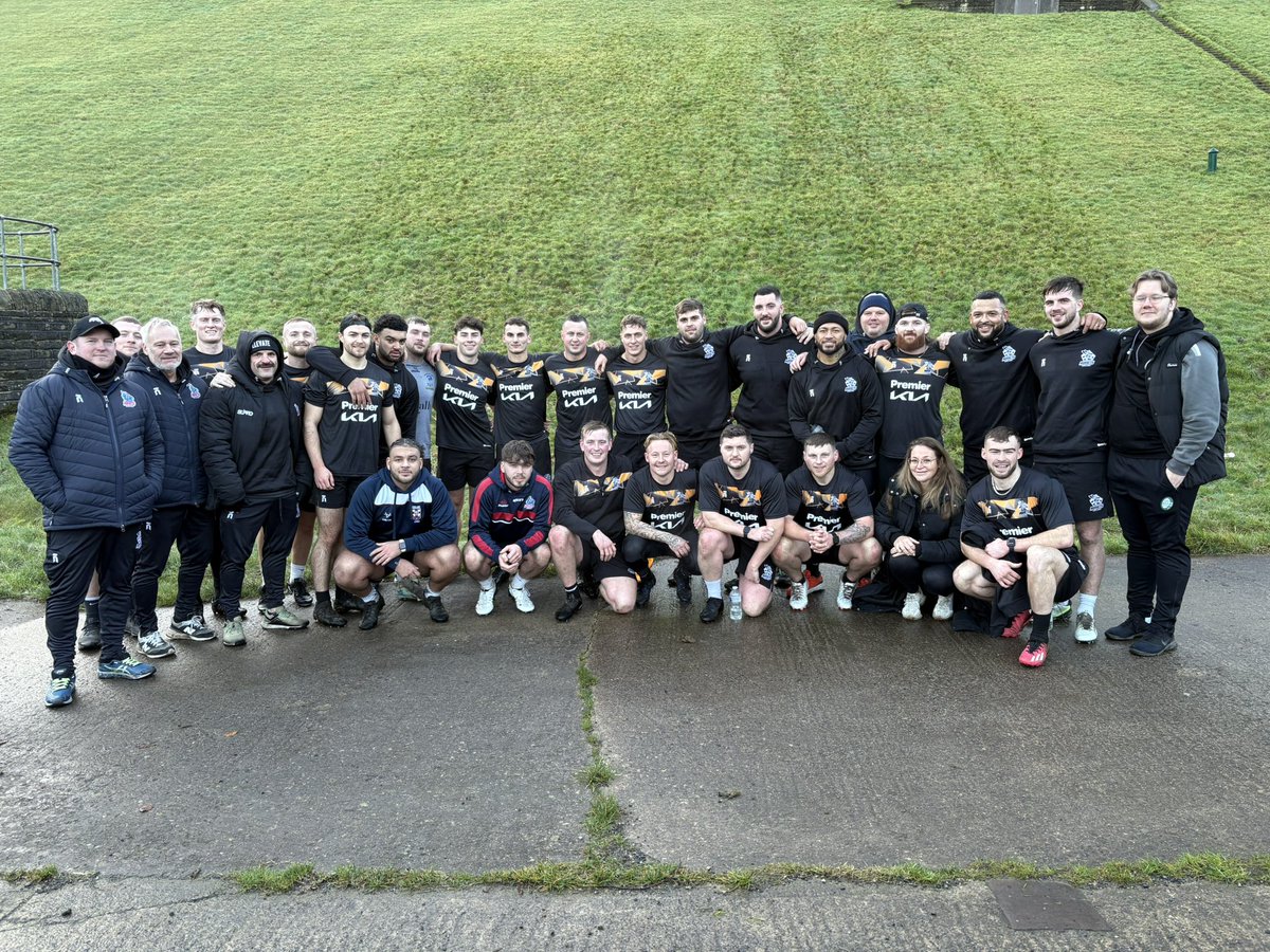RochdaleHornets's tweet photo. Early morning outing for the squad this morning at Scammonden! 🐝 https://t.co/ddx29OmkmE