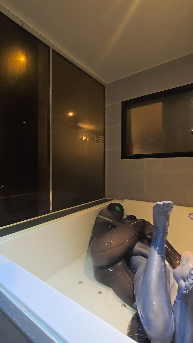 bondageman tweet media