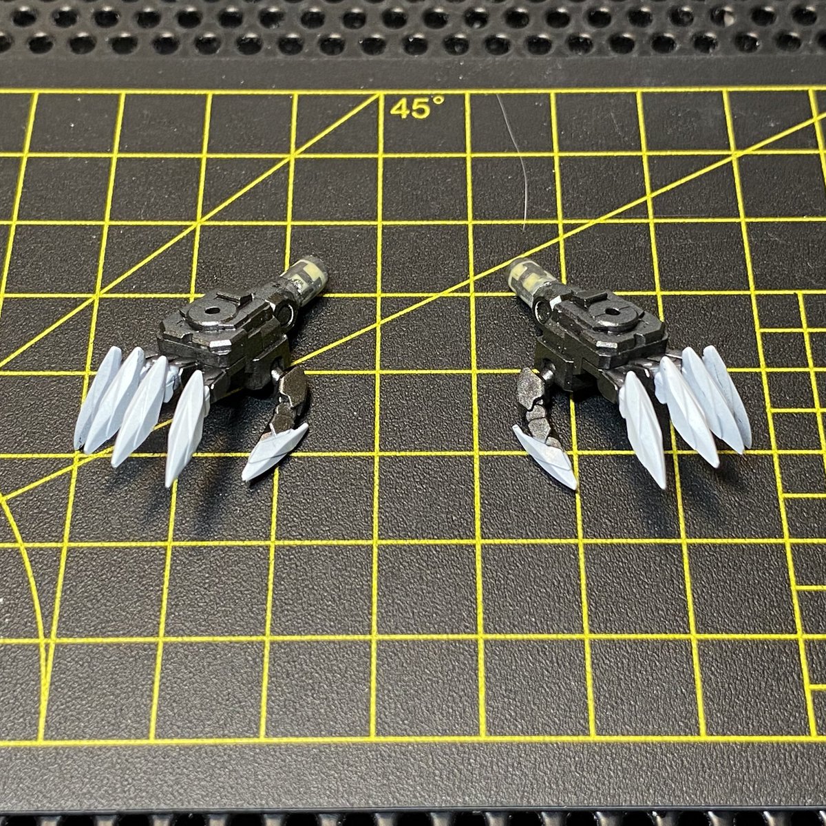 MGガンダムバルバトスルプス塗装進捗 今日は外装を塗装してました 1番