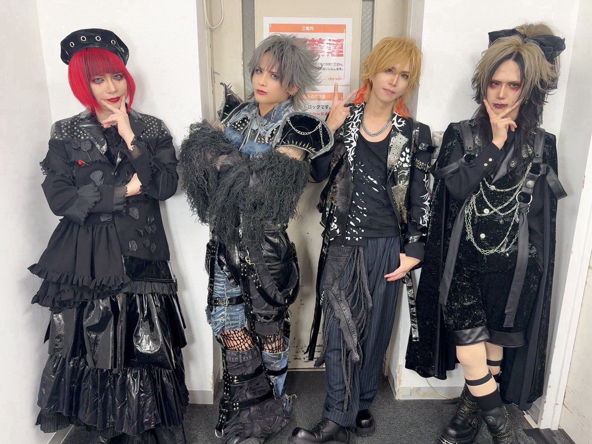 🐰♥️ (@DFpxD6xHex17055) / Posts / X