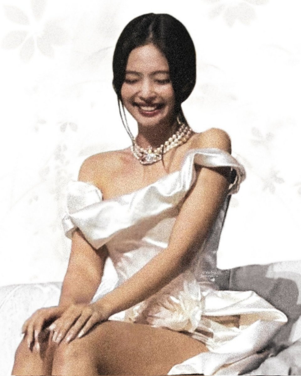 rubyjanedits's tweet image. 🤍ꪆৎ ˚⋅.